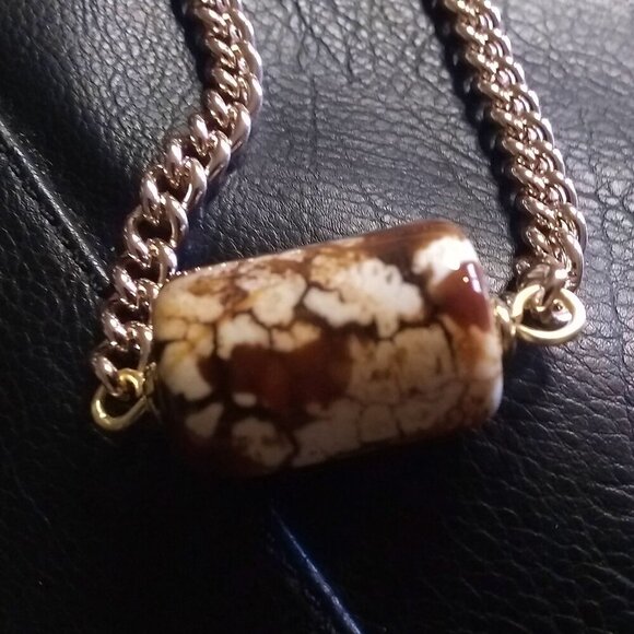 Minimalist Simplistic Elegant: Cream & Brown Fire Agate + Gold Chain Bracelet - Picture 11 of 15